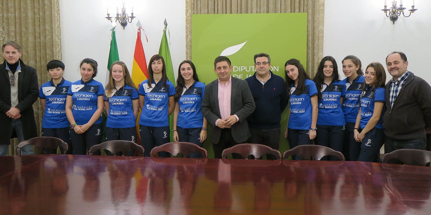Seguirá el compromiso de Diputación con el Club de Tenis de Mesa de Linares