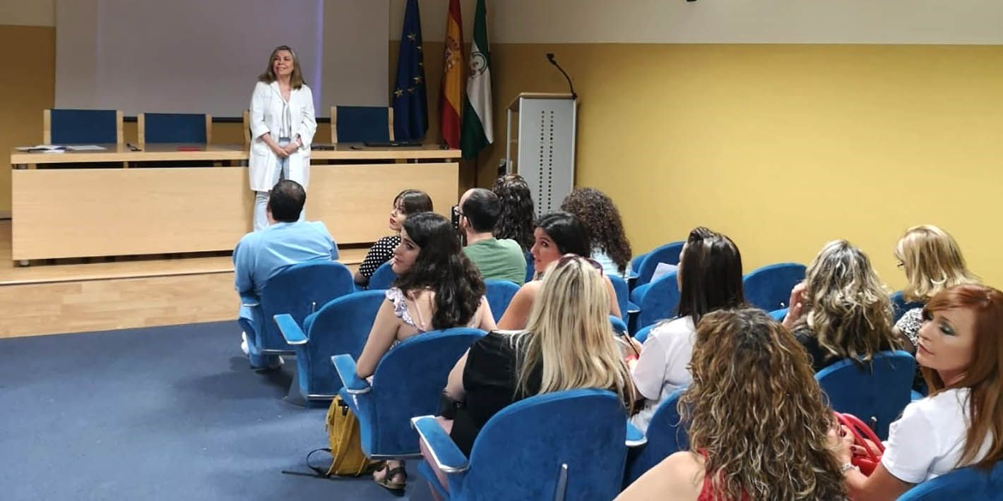 El Hospital De Linares Recibe A Enfermeros Que Se Incorporan Durante El ...