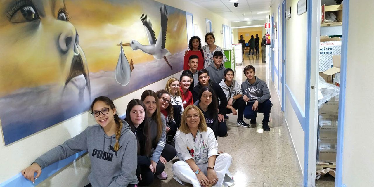 El Hospital de Linares realiza una jornada de puertas abiertas para escolares