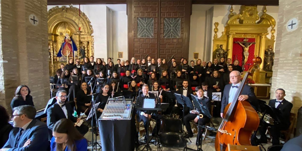 El Coro y Orquesta MusicAlma interpreta en la hispalense Parroquia de San Andrés