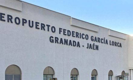 La Mesa del Aeropuerto se compromete a mostrar Granada y Jaén como destinos seguros