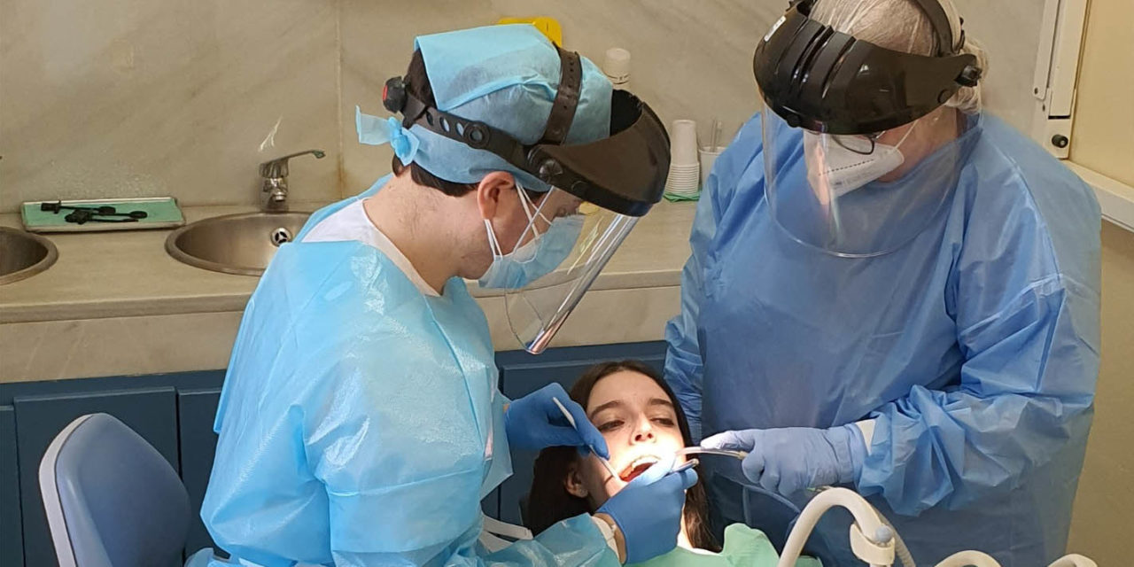 Los centros del área sanitaria de Linares atienden a 5.400 pacientes en salud bucodental