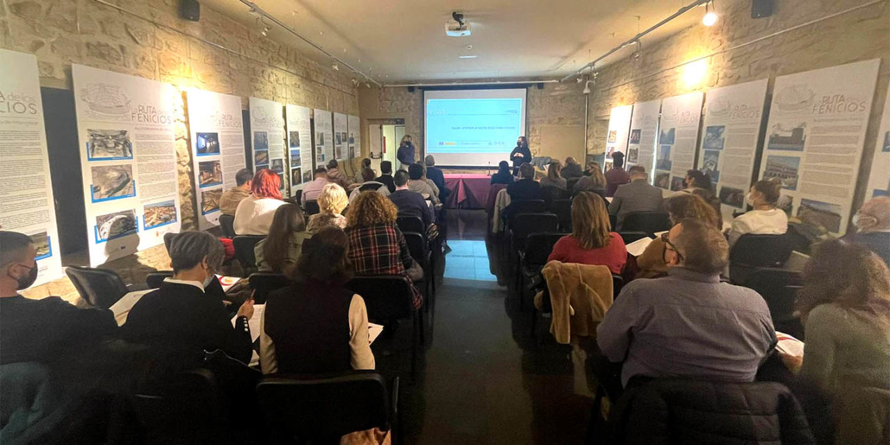 MÁS DE 50 COMERCIANTES PARTICIPAN EN UN TALLER FORMATIVO ORGANIZADO POR LA CÁMARA DE COMERCIO DE LINARES