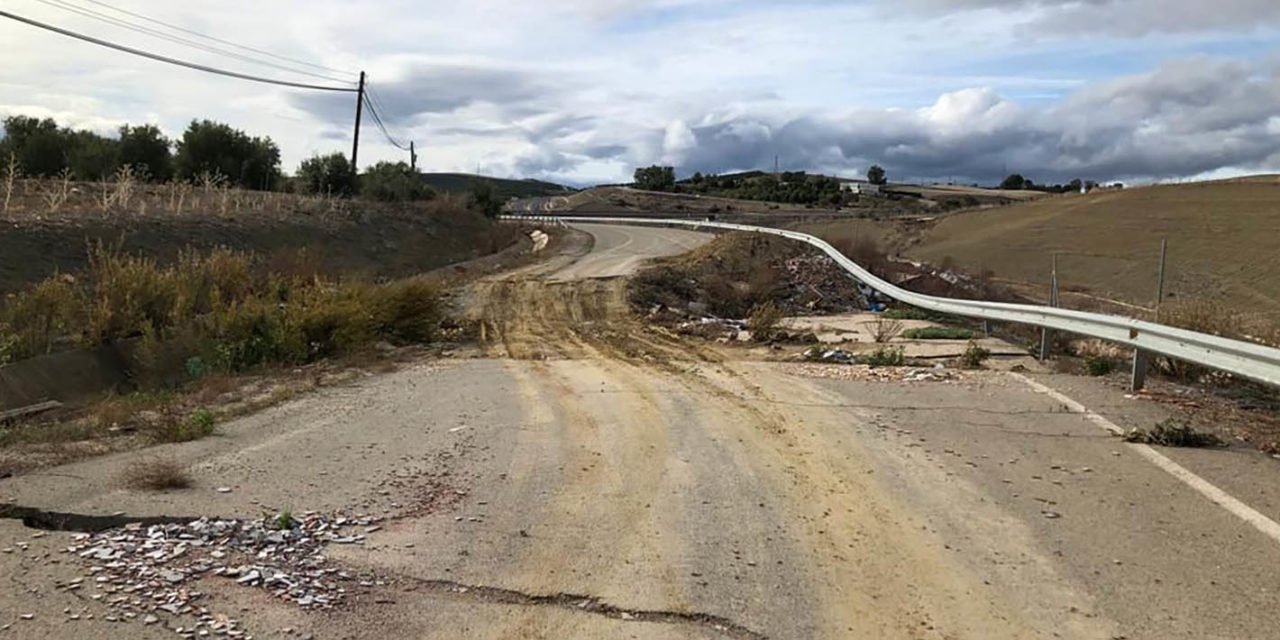 CILU-LINARES EXIGE EL ARREGLO DE LA ANTIGUA CARRETERA A LA ESTACIÓN LINARES-BAEZA