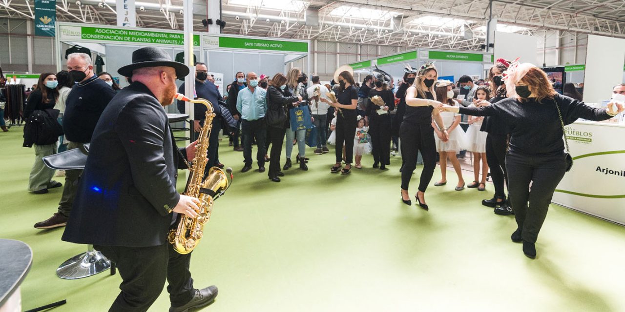 Unas 18.000 personas visitan la VII Feria de los Pueblos, que ha superado las más de 175 actividades