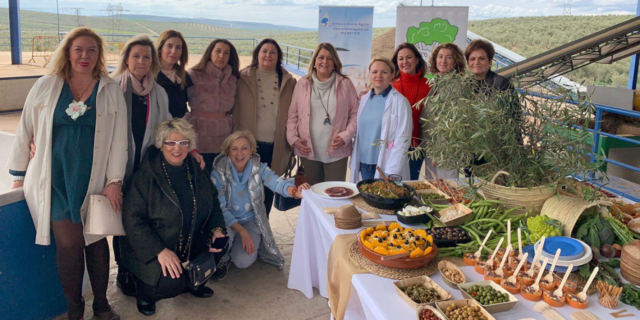 AFAMMER LINARES CONMEMORA EL DÍA INTERNACIONAL DE LA MUJER CON UNA COVIVENCIA EN LA ALMAZARA ANDRÉS AGUILAR