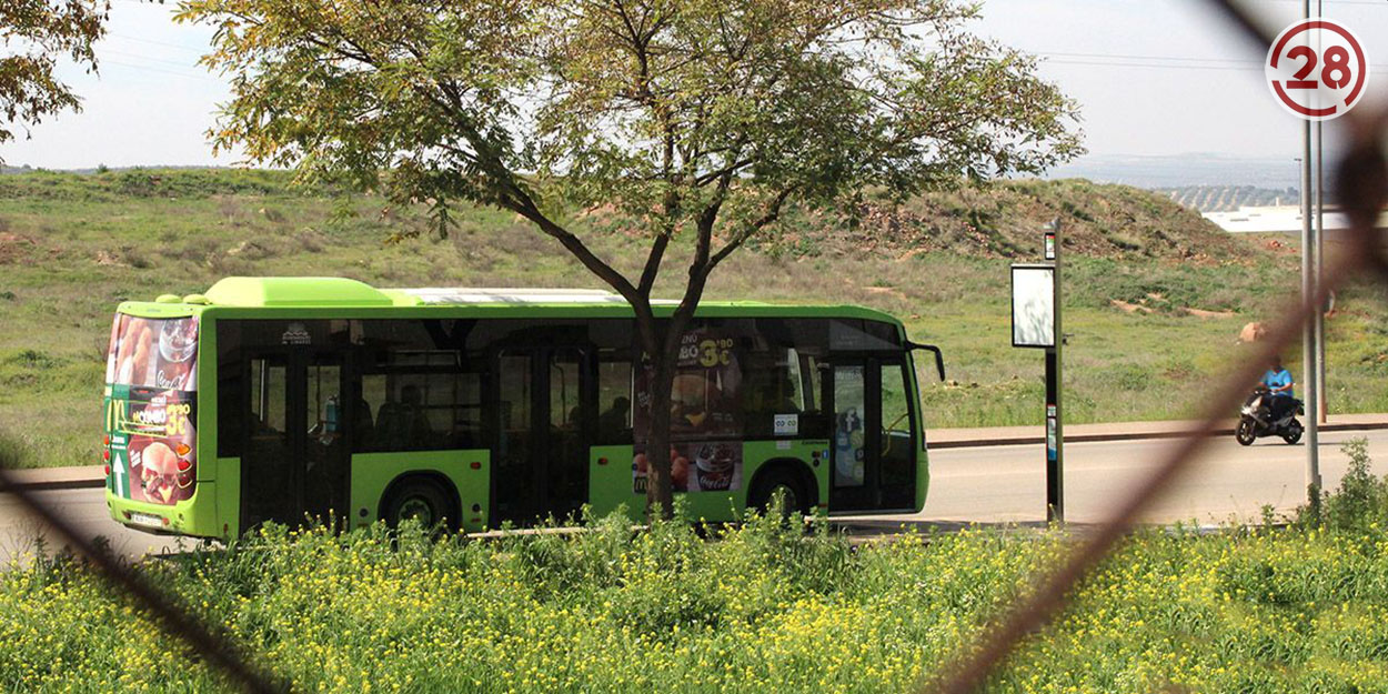 VÍDEO | UGT pide al Ayuntamiento el impulso de la renovación de la flota de autobuses urbanos de Linares