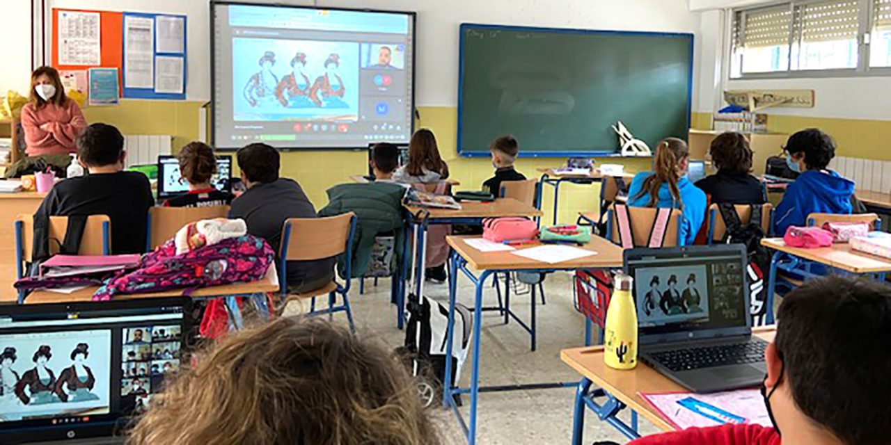 Los alumnos del CEIP Marqueses de Linares profundizan en la obra del artista Efe Suarez a través de un innovador proyecto educativo