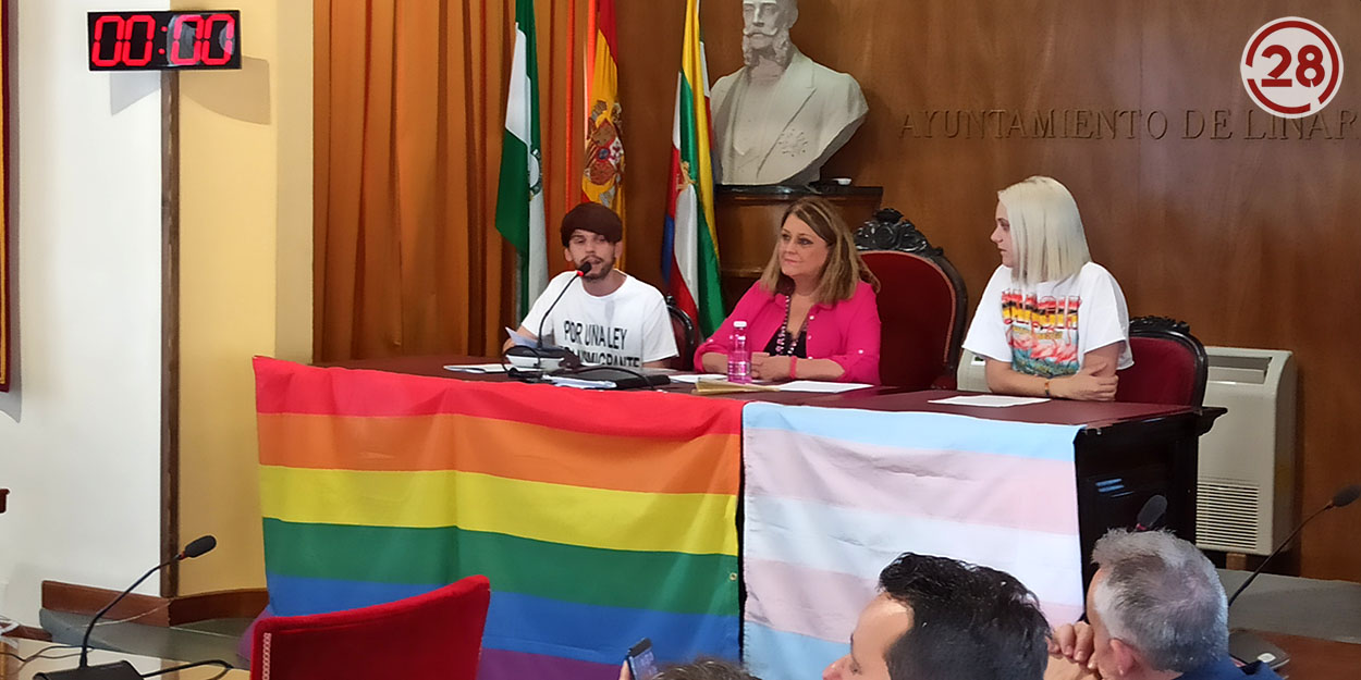 VÍDEO | Linares celebra un Pleno Institucional para conmemorar el Día del Orgullo LGTBIQ