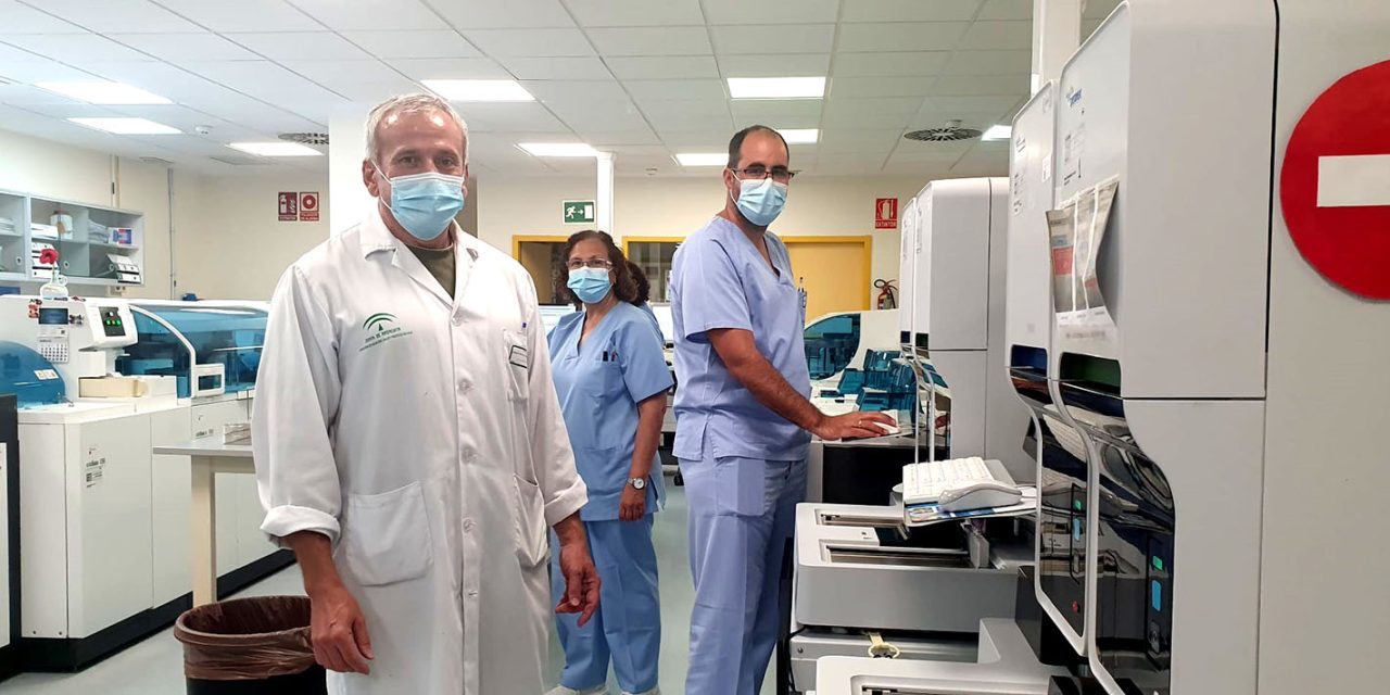 Los laboratorios del Hospital de Linares aumentan su actividad con respecto al pasado año