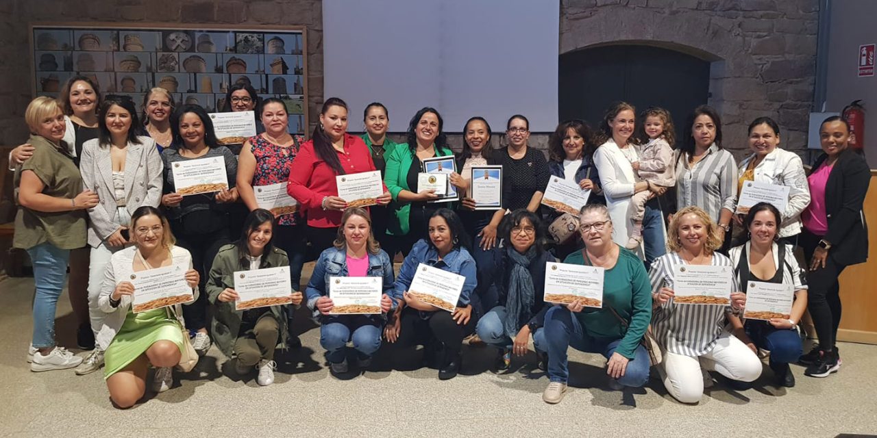 SOLIDARI@S SPORT CLAUSURA SU CURSO DE CUIDADORAS