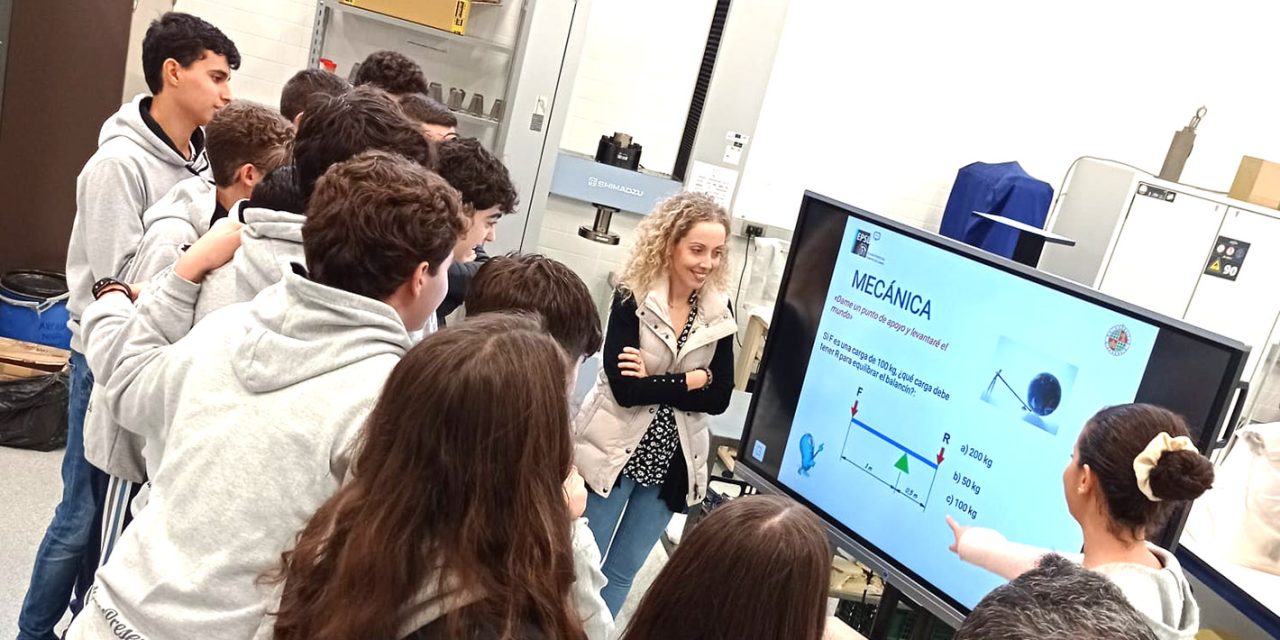 1355 estudiantes participan en la Semana de la Ciencia del Campus Científico y Tecnológico de Linares