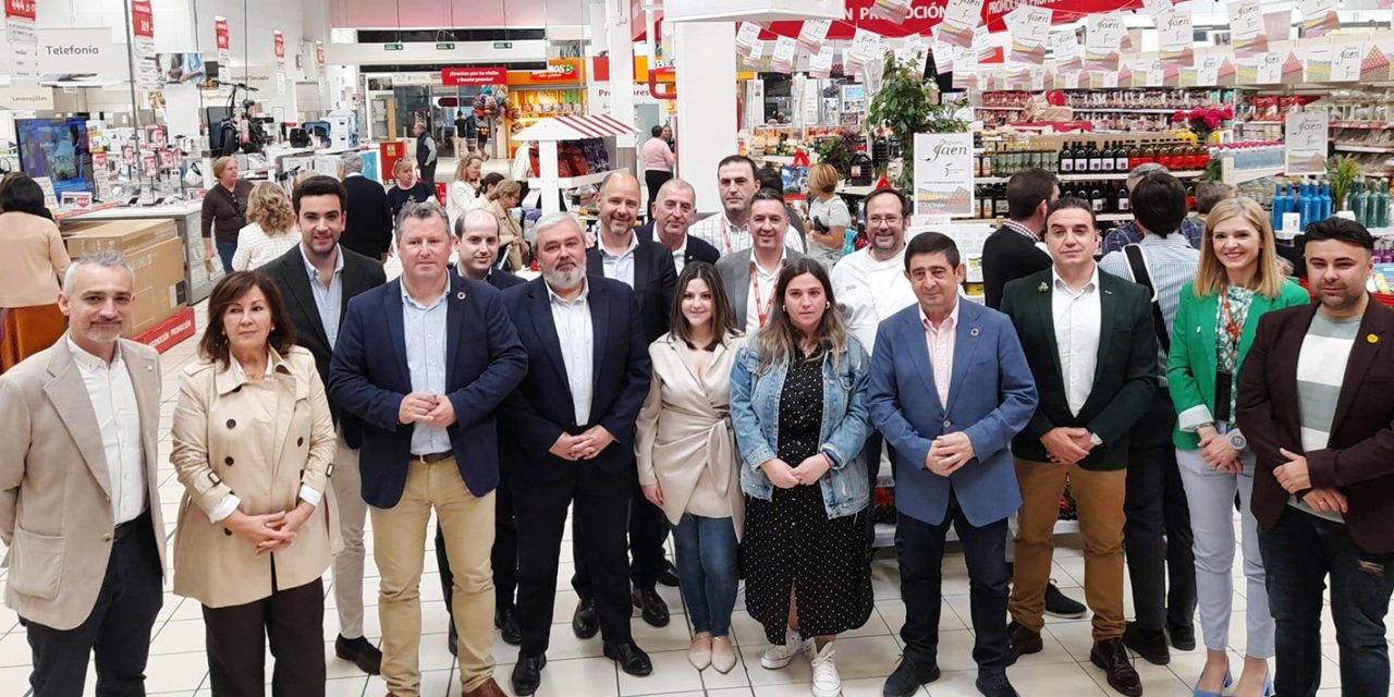 Más de 200 productos Degusta Jaén se promocionan hasta el 9 de abril en el centro comercial Alcampo de Linares