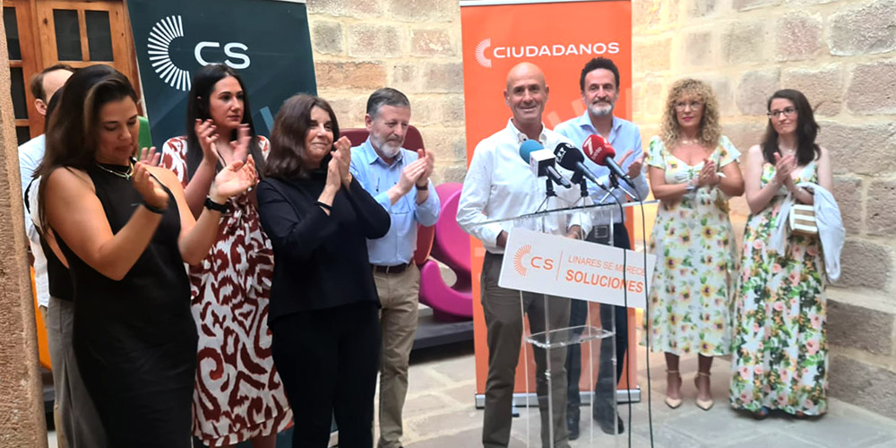 28M | Edmundo Bal arropa la candidatura a la alcaldía de Linares de Pedro Cintero por Cs