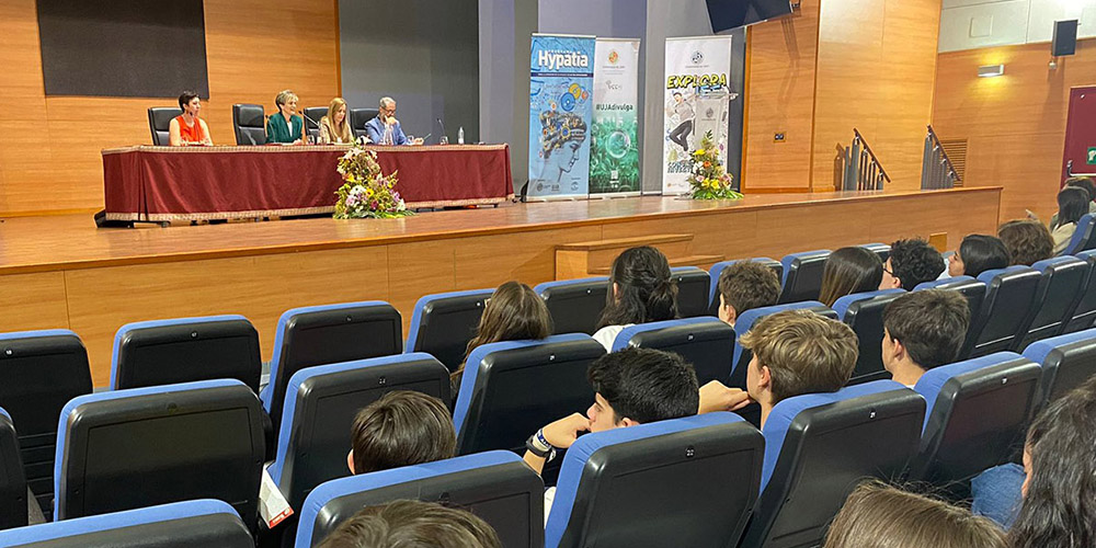 UNIVERSIDAD | Un total de 178 estudiantes de Secundaria han desarrollado 19 proyectos de investigación en el Programa Explora IES