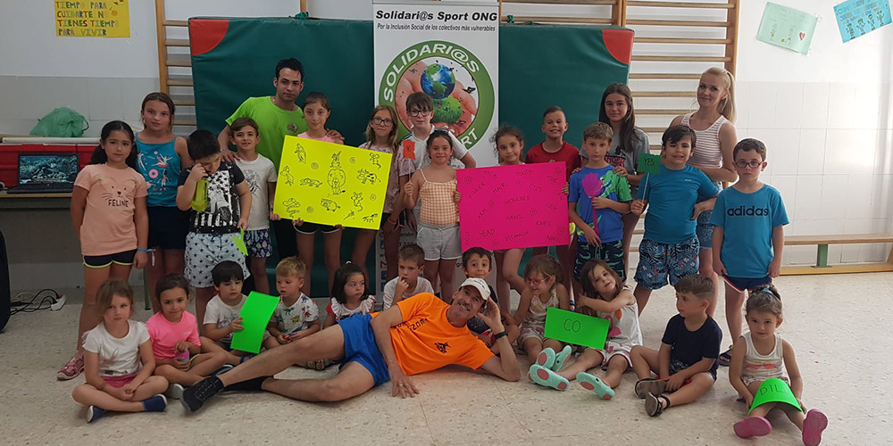 30 familias se benefician del programa «Educando» de Solidari@s Sport