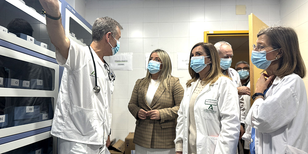 El Hospital de Linares automatiza la dispensación de medicamentos