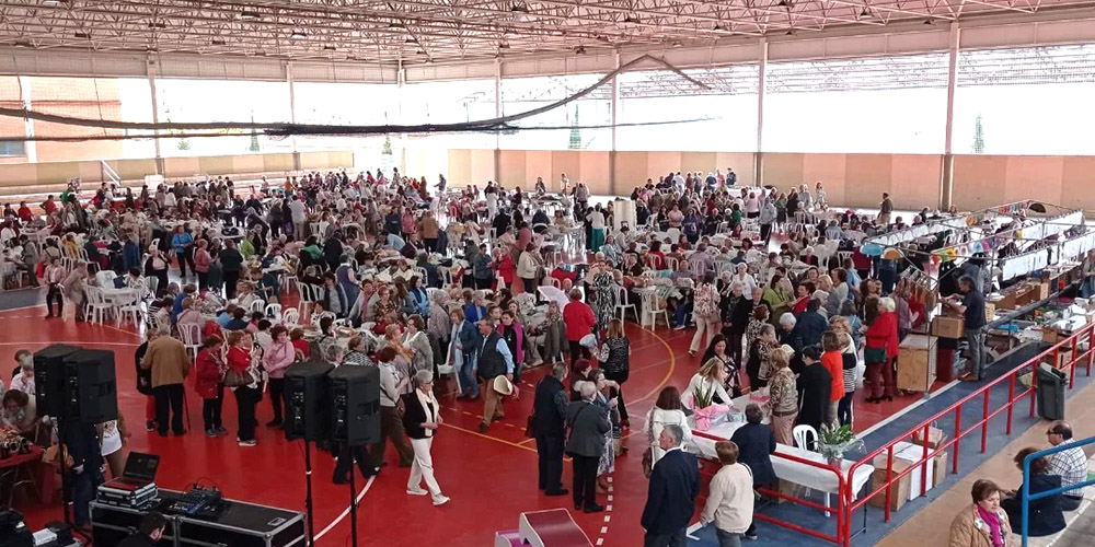 Exitoso XII Encuentro Nacional de Encajeras de Bolillos en Linares